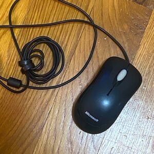 Microsoft Travel Sized USB Plug Mouse Device